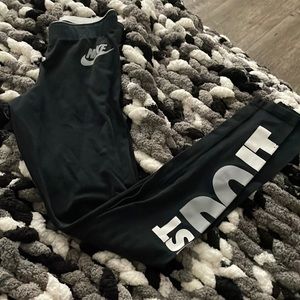 Girls Nike legging